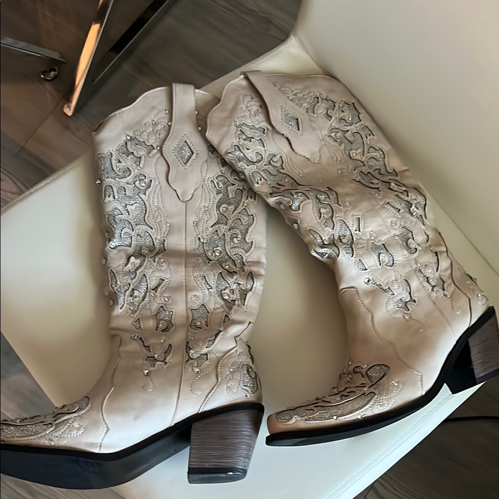 Cream and Black Heeled Boots with Intricate Embroidery